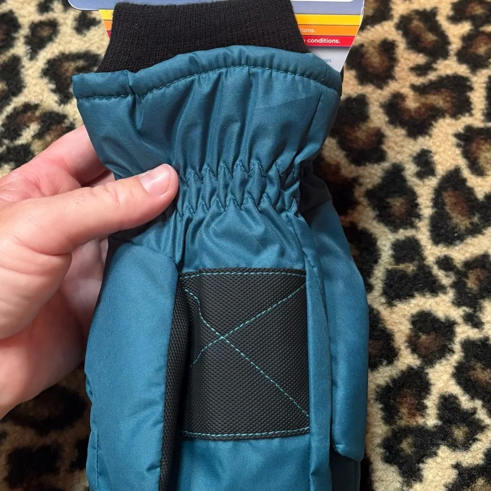 NWT Manzella Drift Hydroblok Waterproof Ski Mitten